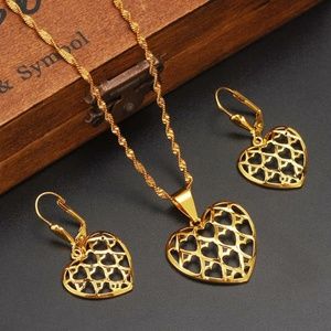 Necklace with earrings